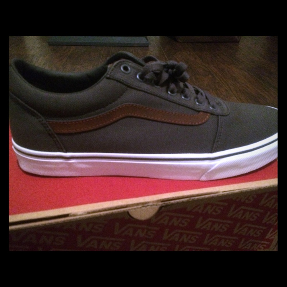 NWT Men’s Vans